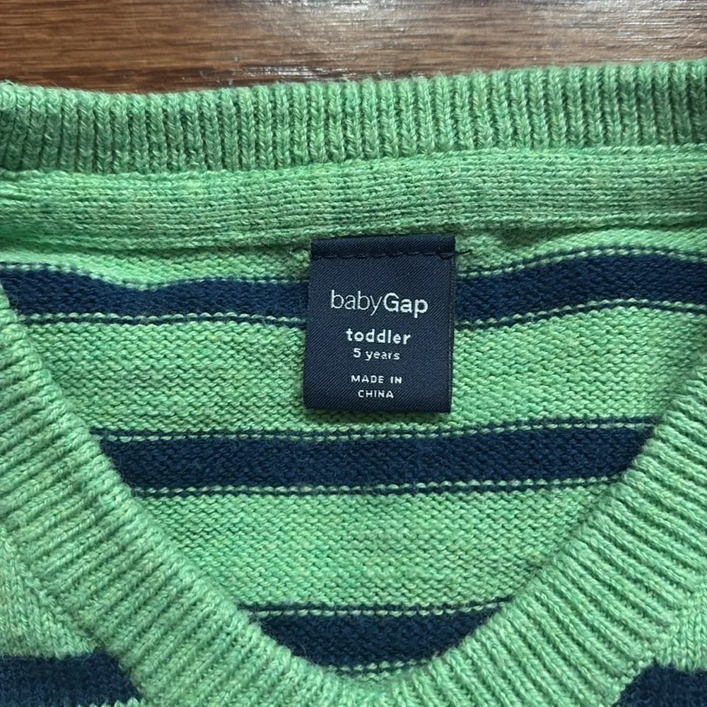 Gap toddler boys V striped cotton sweater same fabric patch elbows green blue 5
